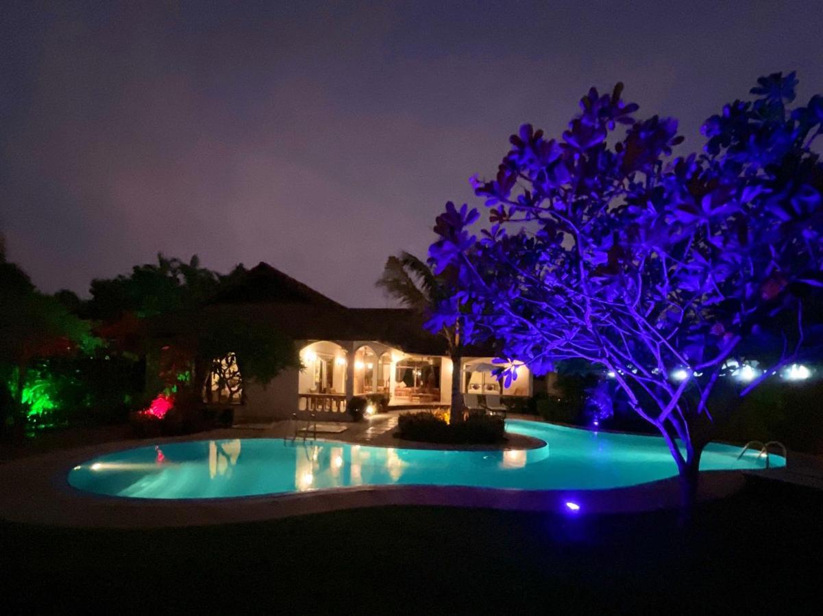 Coconut Paradise Holiday Villas Пхукет Экстерьер фото