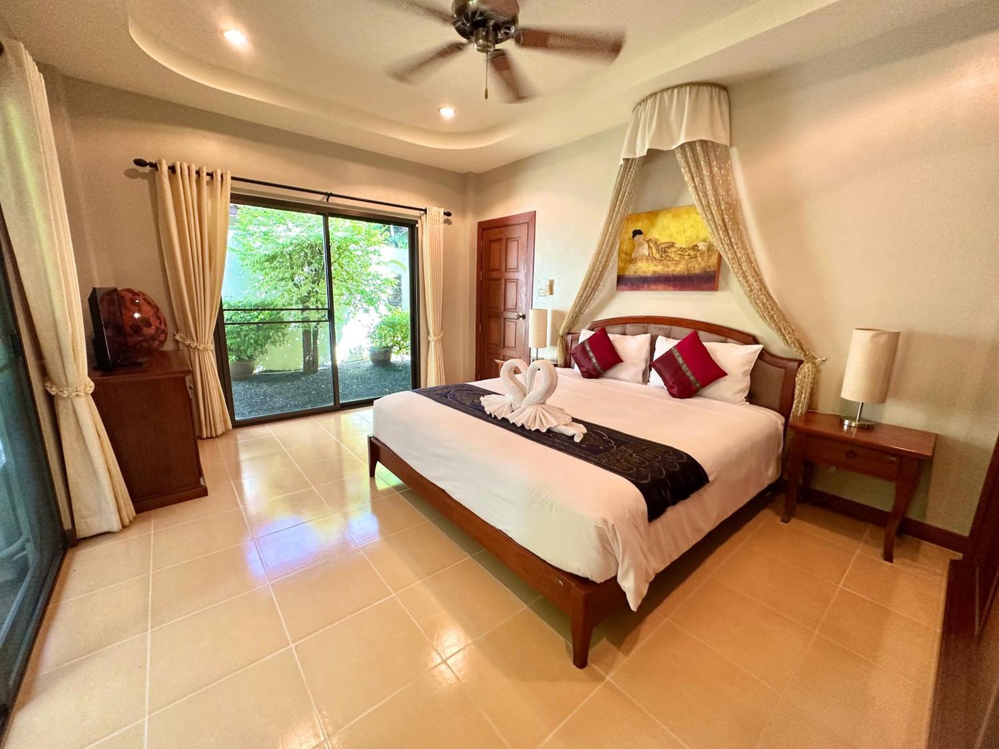 Coconut Paradise Holiday Villas Пхукет Экстерьер фото
