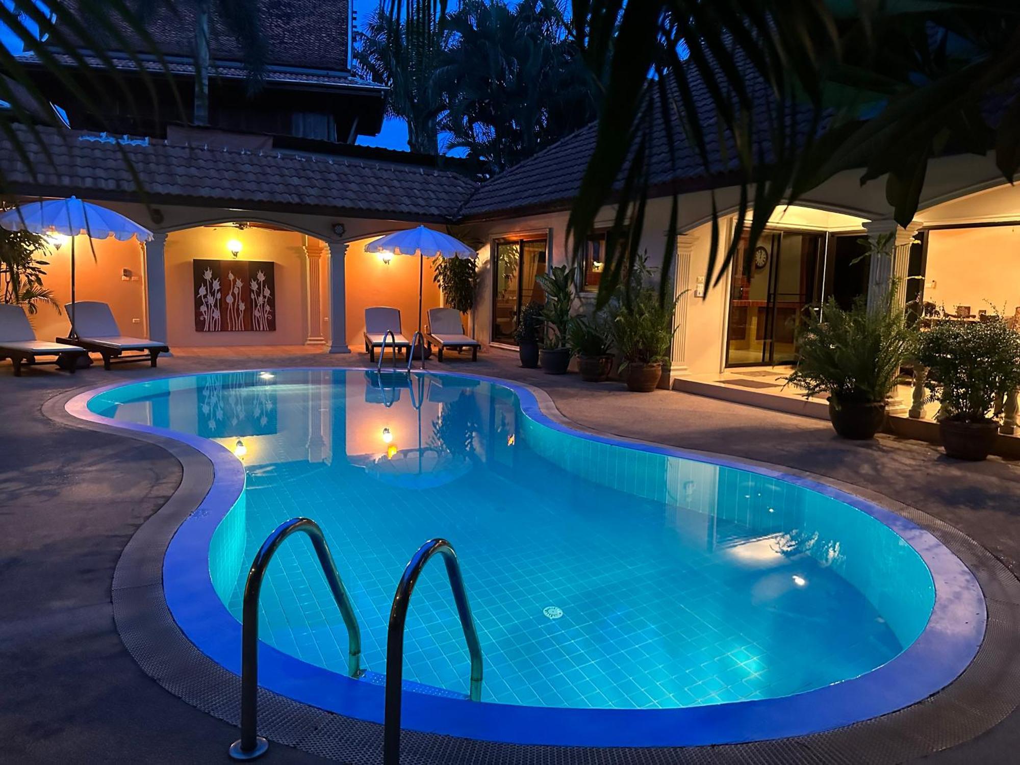 Coconut Paradise Holiday Villas Пхукет Экстерьер фото