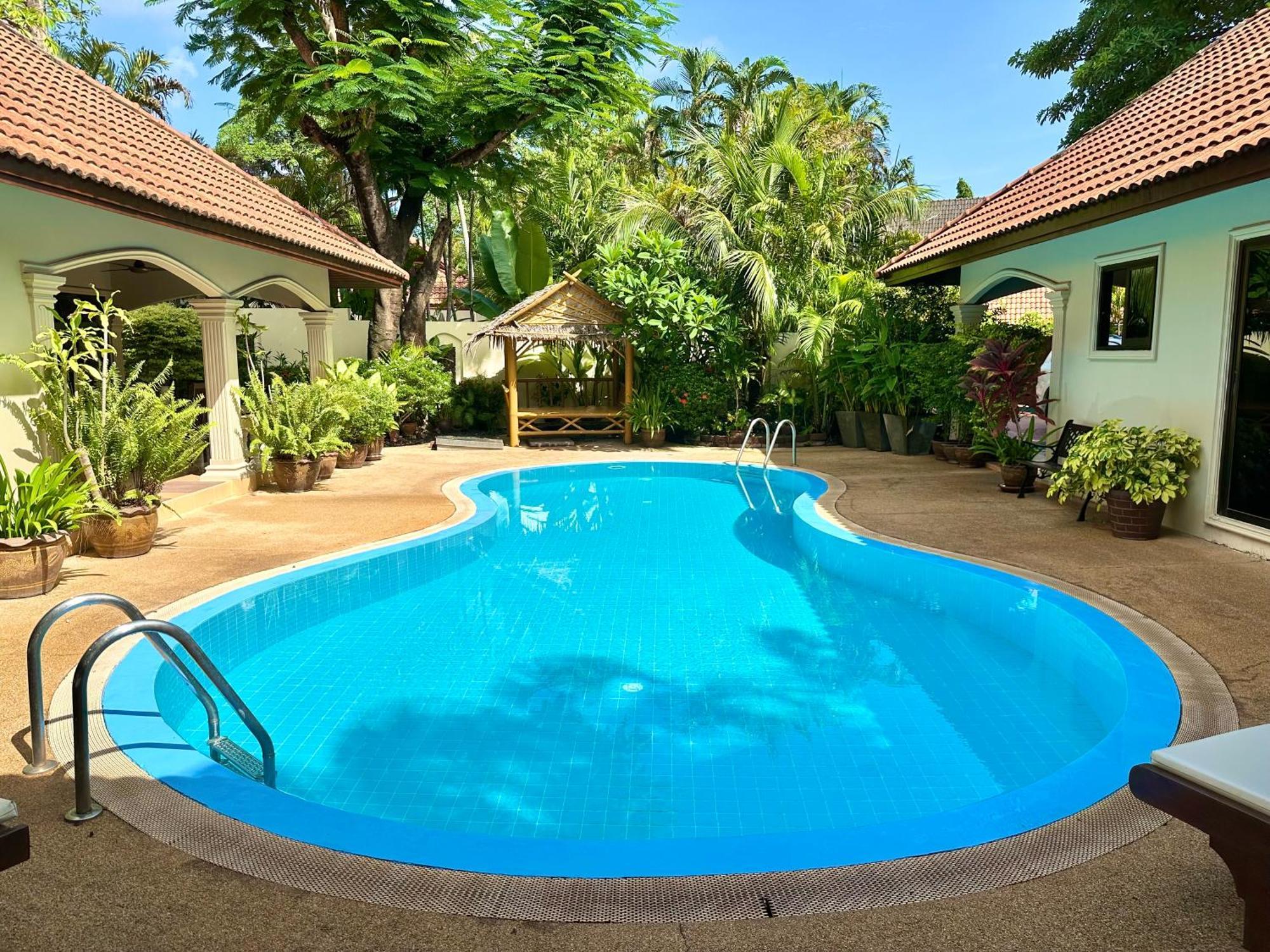 Coconut Paradise Holiday Villas Пхукет Экстерьер фото