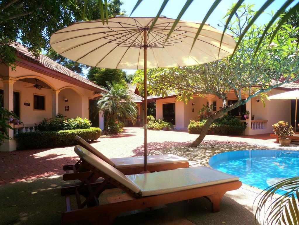 Coconut Paradise Holiday Villas Пхукет Номер фото